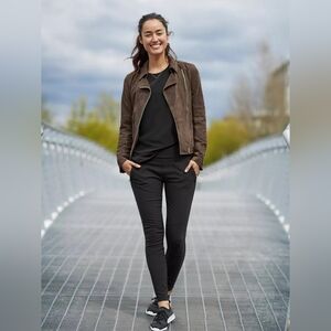 Like new Athleta fitted tech pant dual blend leggings size 2 us Highline Hybrid